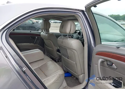 2005 Acura Rl 3.5 из США, поврежденный, VIN JH4KB16565C009981